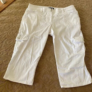 Whbm cargo crop pedal pusher pants 12 White House black market embroidered cargo